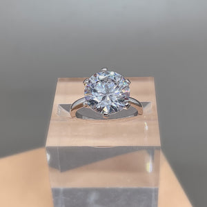 Clio Ring