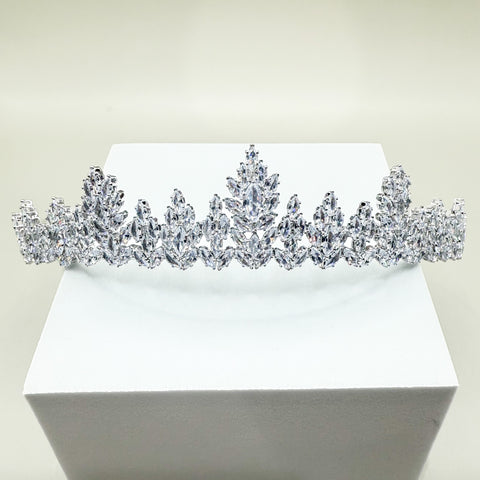Crown 11